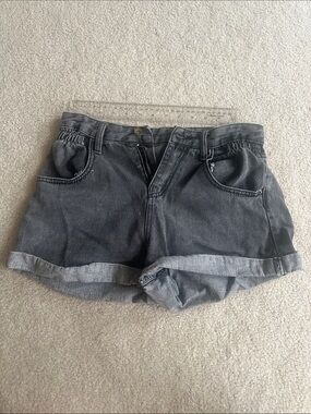 Gray Rolled-Hem Women’s Shorts